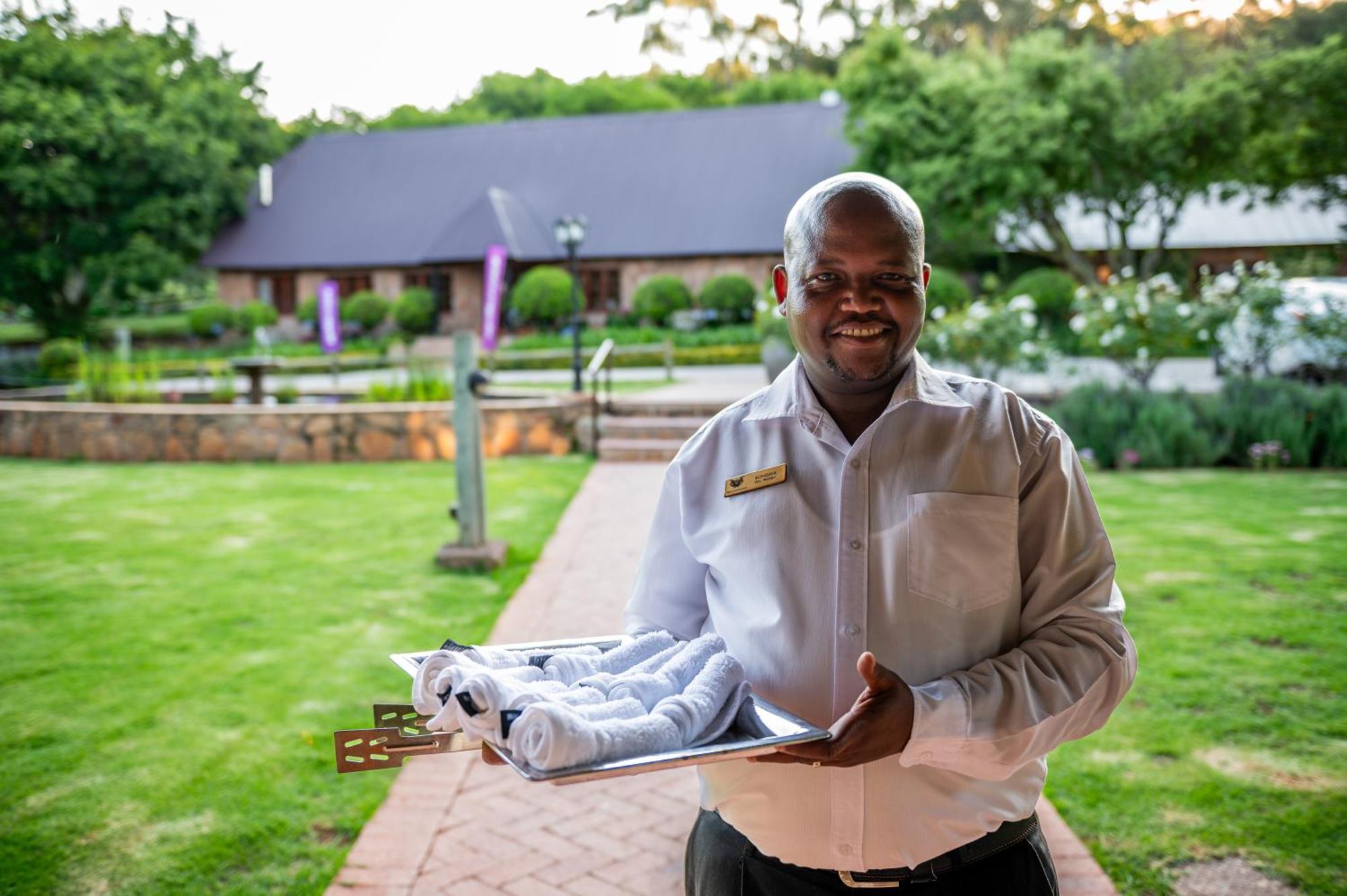 Walkersons Hotel & Spa Dullstroom Exterior photo