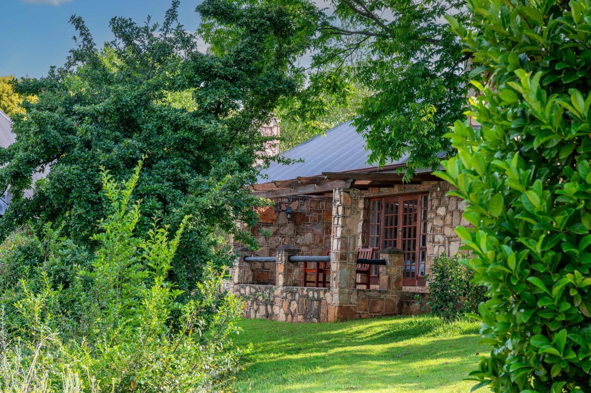Walkersons Hotel & Spa Dullstroom Exterior photo